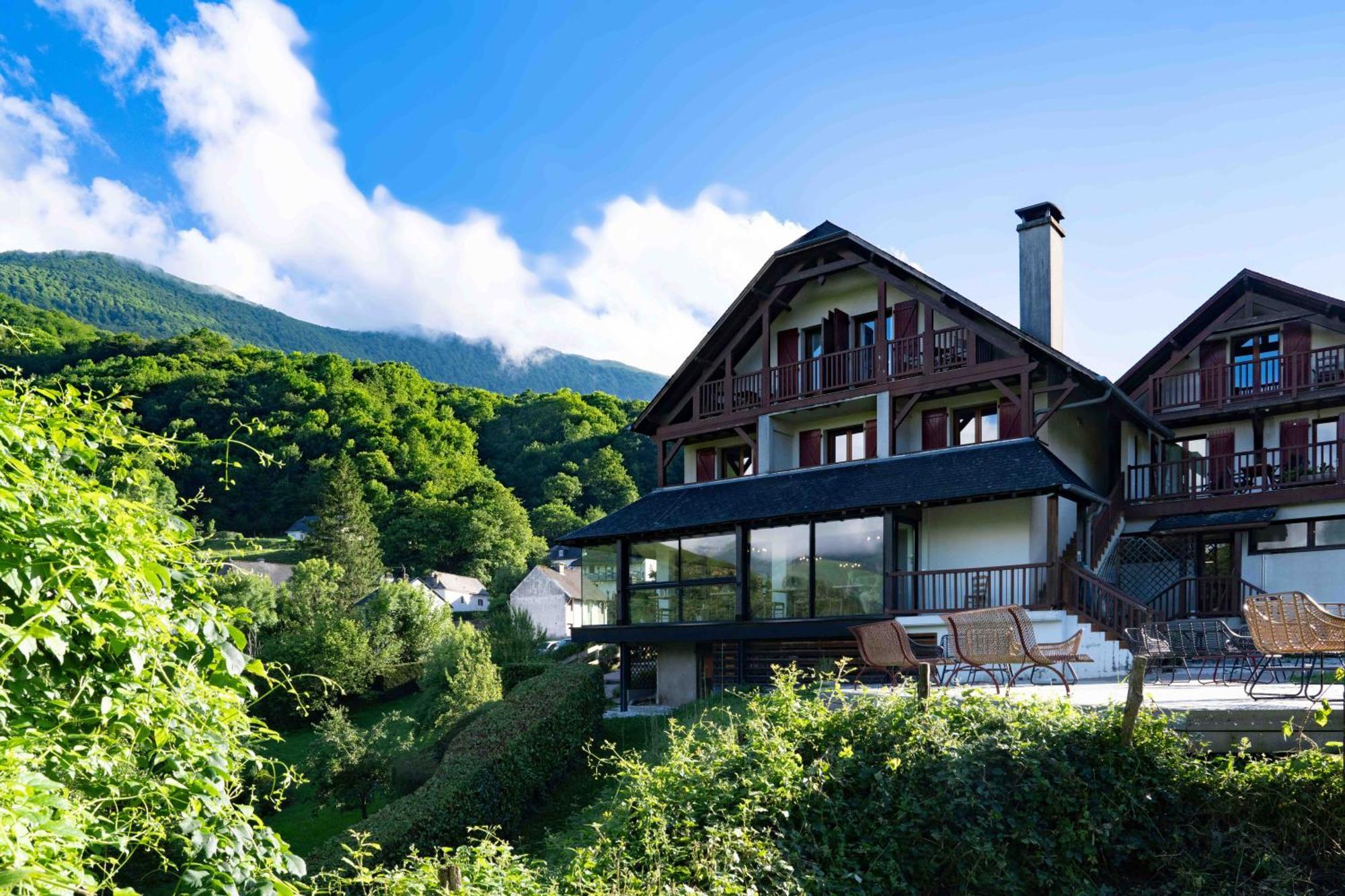 Logis Hôtel Etchemaïté Larrau Exterior foto